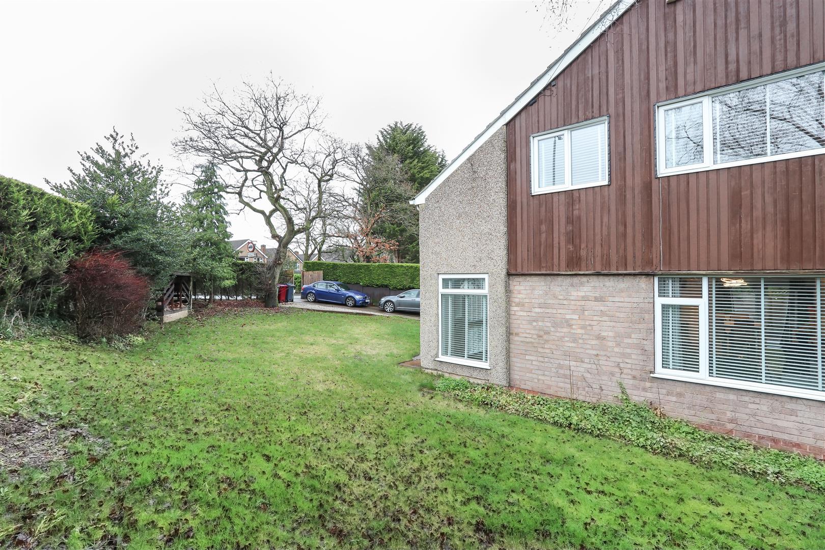 Deerlands Road, Wingerworth, Chesterfield, S42 6UL Dales and Peaks